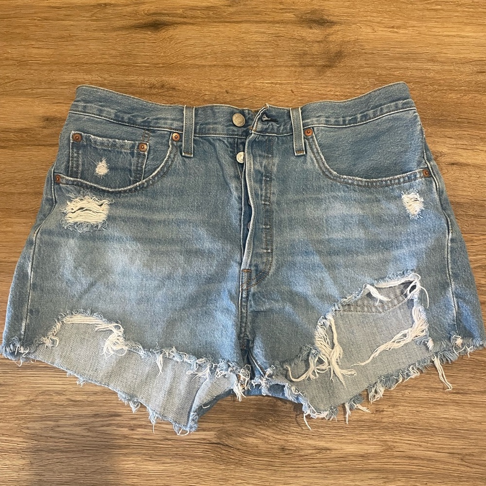 Levi’s 501 High Rise Women’s Jean Shorts